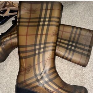 Authentic Burberry boots
